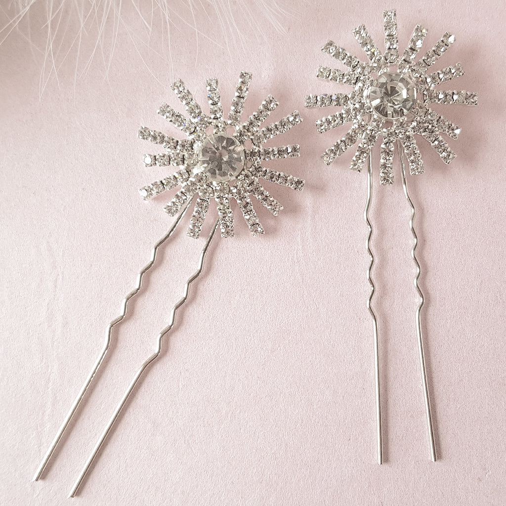 17 gorgeous bridal hair accessories from David's Bridal, Revolve